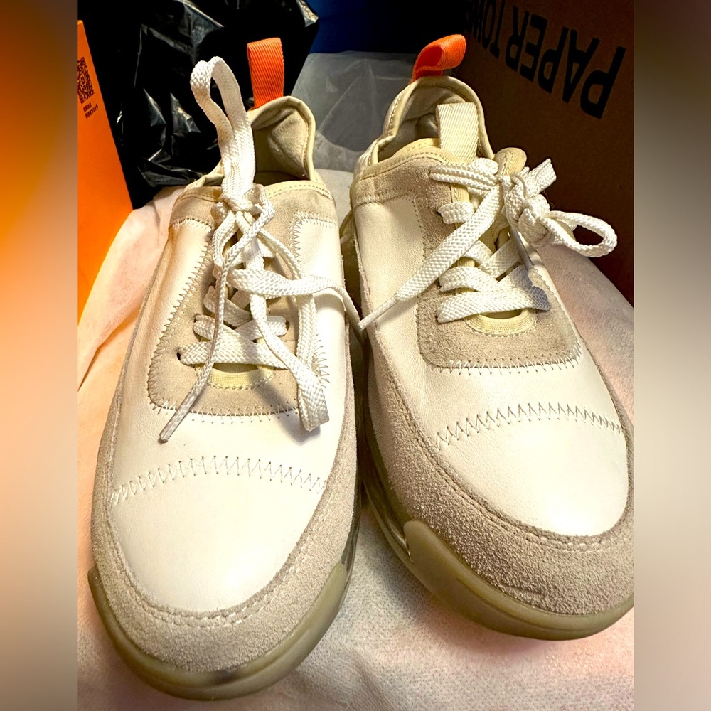 Vera Wang shoes size 22.5cm